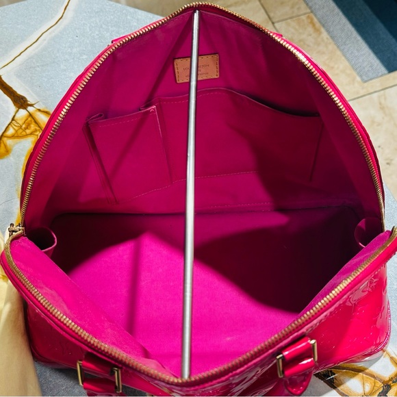 Louis Vuitton Rose Pop Monogram Vernis Alma GM Bag - Picture 16 of 16